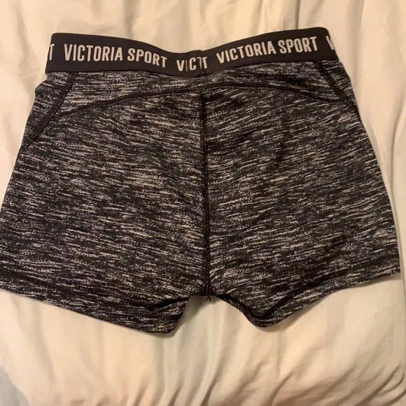 Victorias secret gym shorts - Picture 2 of 4